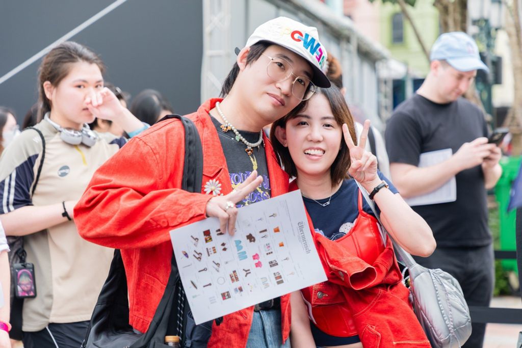Săn merch độc quyền tour Übermensch