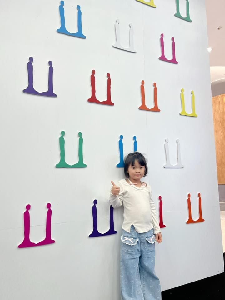 check-in booth cho fan G-Dragon concert 2025 tại Vincom Ocean Park 2