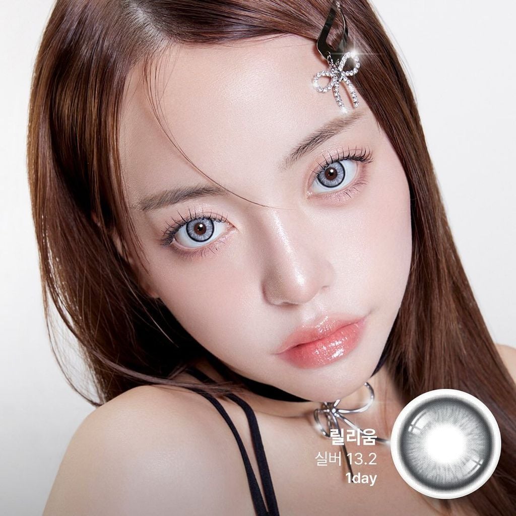 Cách tháo kính áp tròng bị kẹt trong mắt an toàn