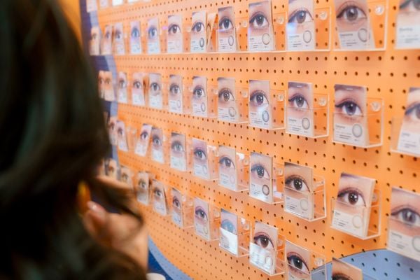 Lens Xoắn – Showroom Olola chính hãng tại Hà Nội