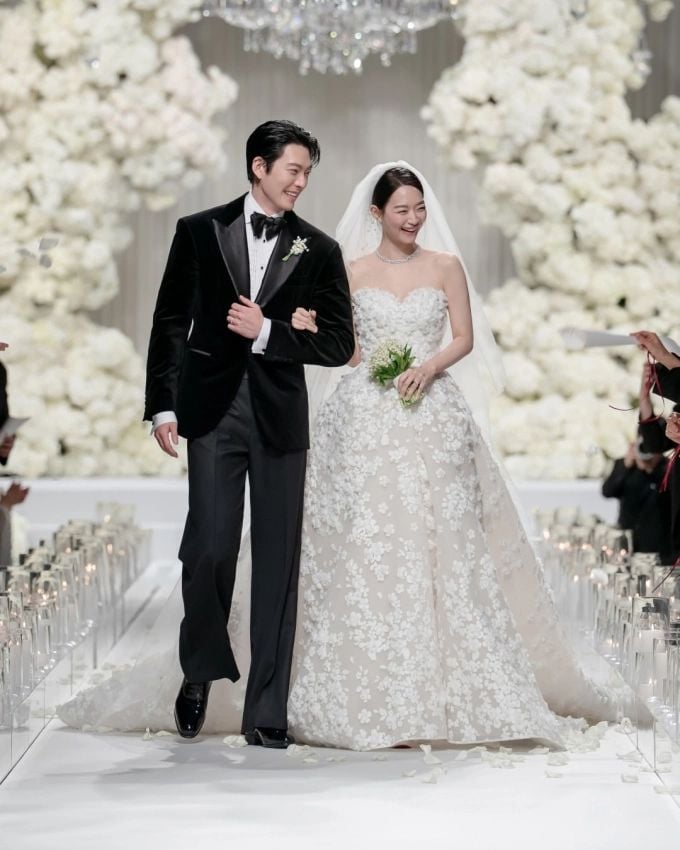 Đám cưới Kim Woo Bin và Shin Min Ah tại The Shilla Seoul sau 10 năm yêu
