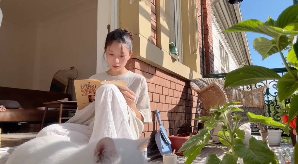 Thạch Trang – Vlog Life Goes On gây mất lòng khán giả