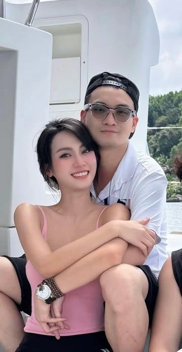 Đức Phạm công khai yêu Á hậu Vũ Thúy Quỳnh – chuyện tình 11/11 gây bão mạng