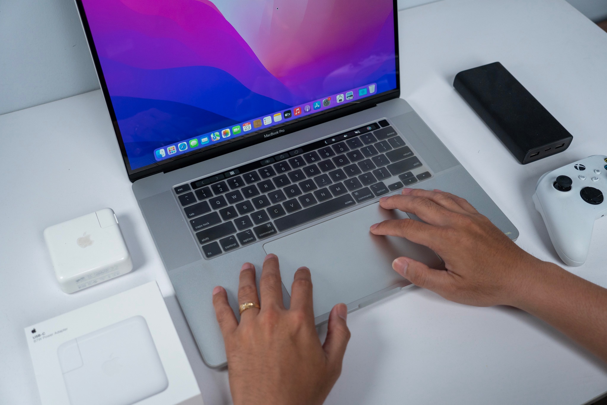 Vì sao nên kiểm tra sạc MacBook