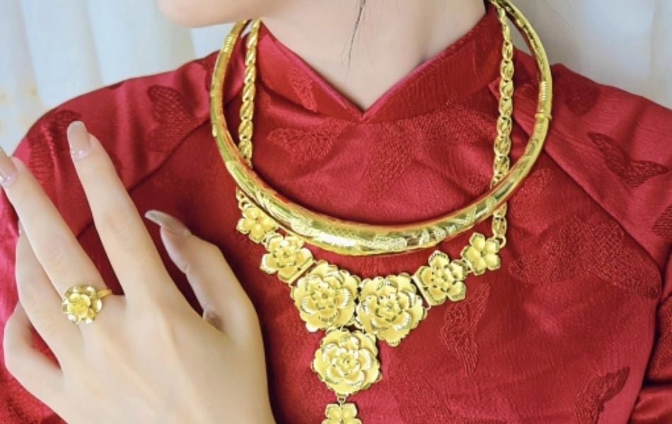 when not to sell wedding gold