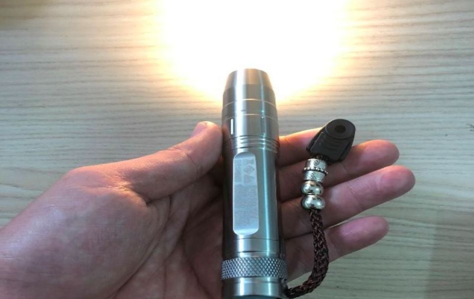 Sử dụng đèn pin - Phương pháp tìm kiếm hiệu quả nhất