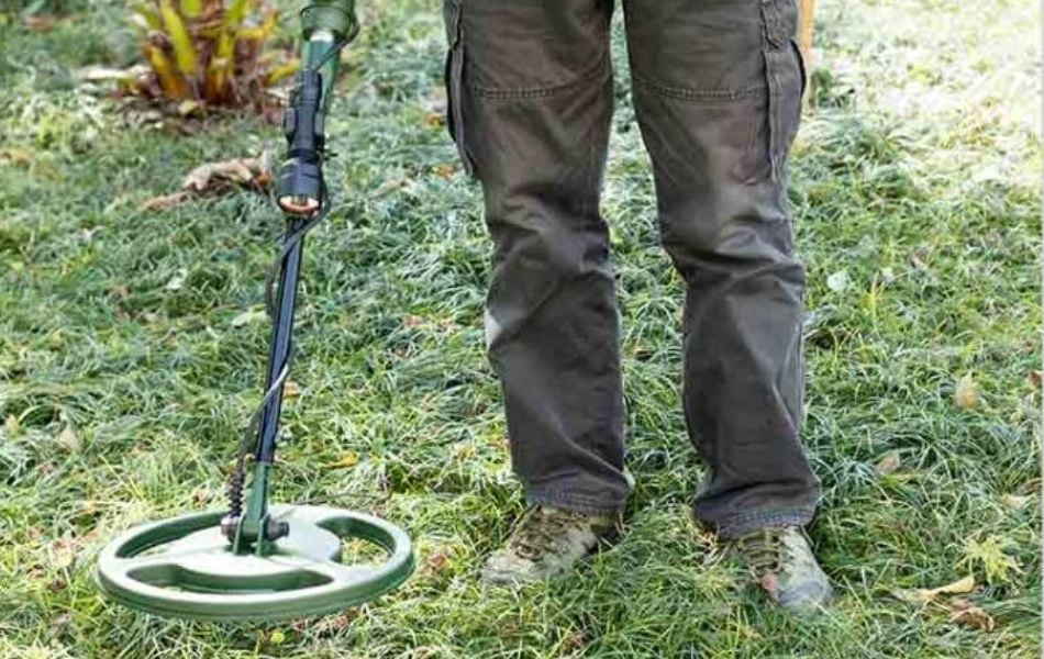 Cách tìm nhẫn bị mất ở ngoài trời