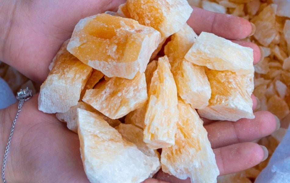 Ngọc hoàng long là đá gì