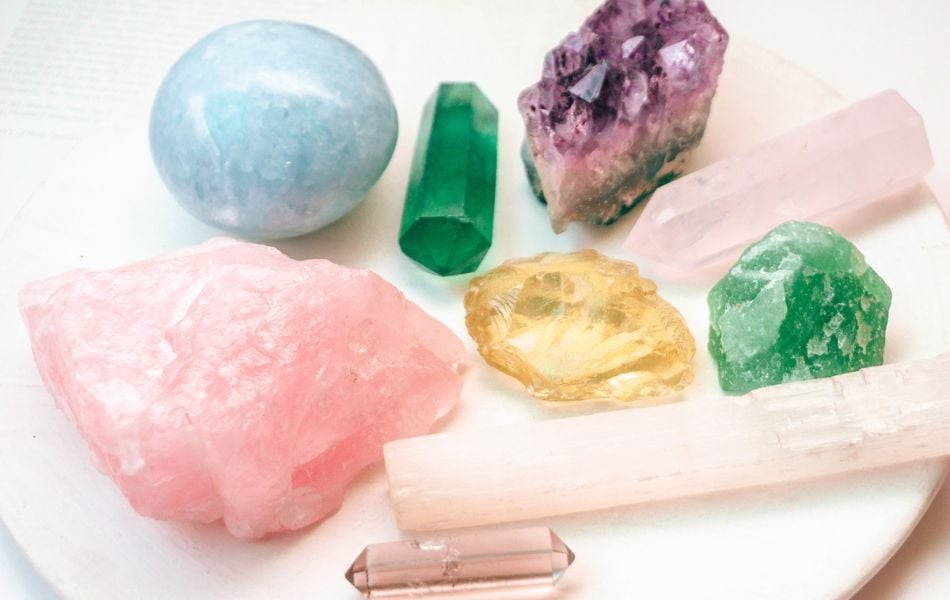 Đá quý và đá bán quý