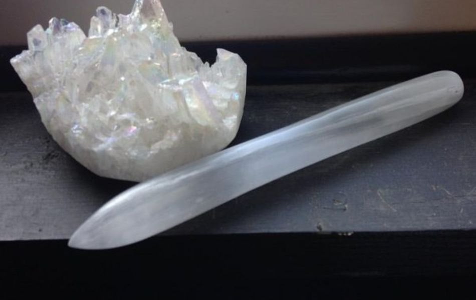 Đá Selenite là gì