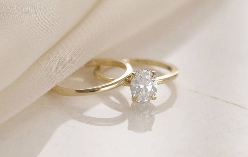 nam và nữ đạo công giáo đeo nhẫn cưới tay nào