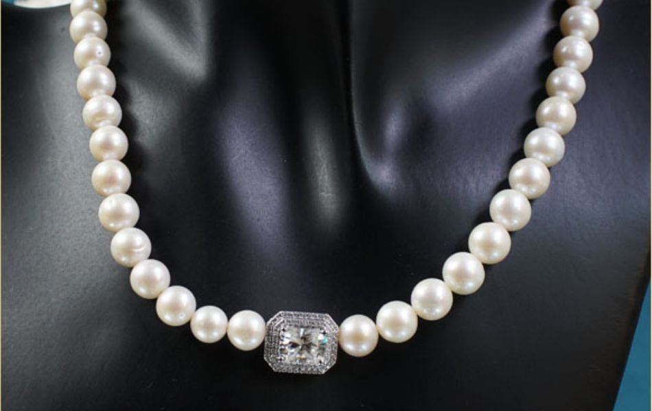 Mặt dây chuyền ngọc trai kết hợp kim cương