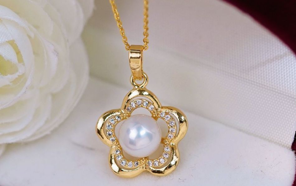 Dây chuyền hoa mai là gì