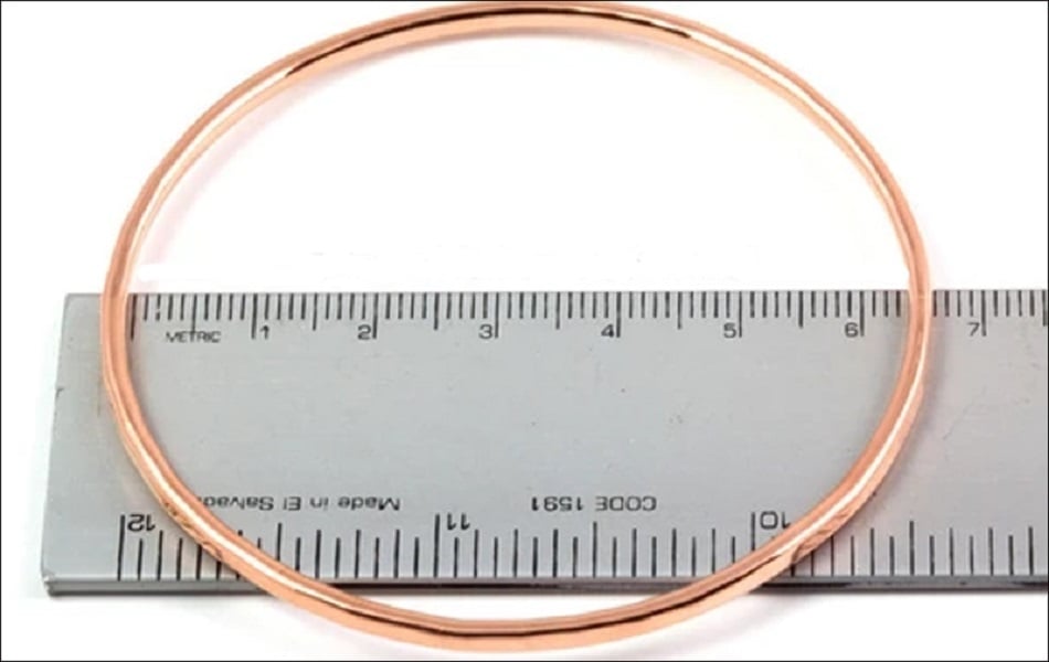 đo bằng vòng tay có sẵn