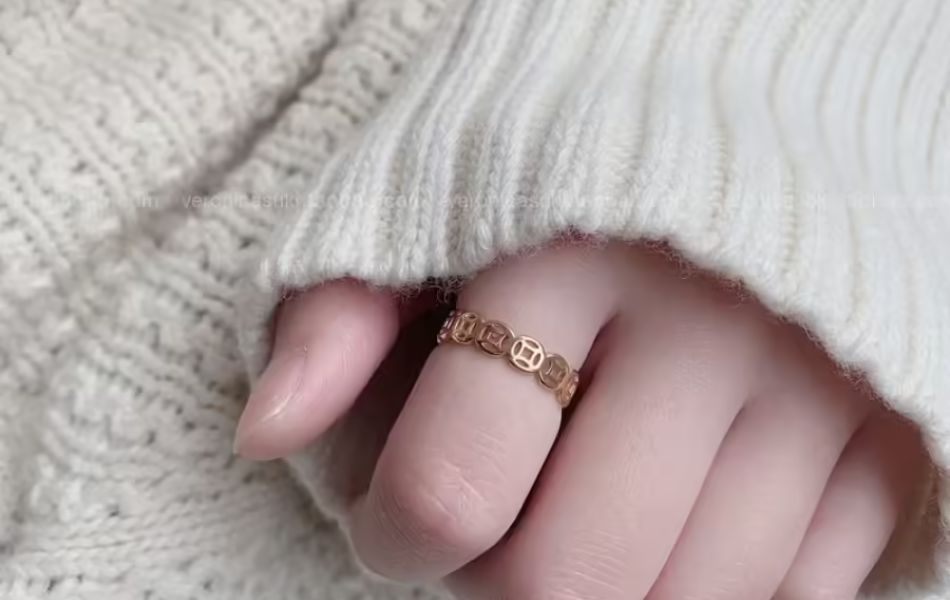 Nhẫn kim tiền hợp mệnh gì