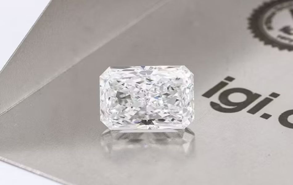 tiêu chuẩn chọn kim cương giác cắt radiant