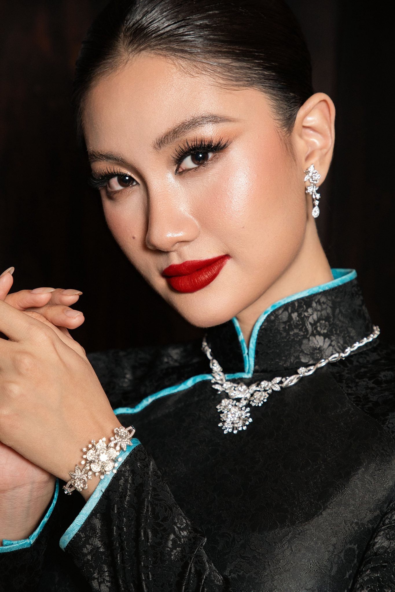 Jemmia đồng hành cùng Miss Cosmo