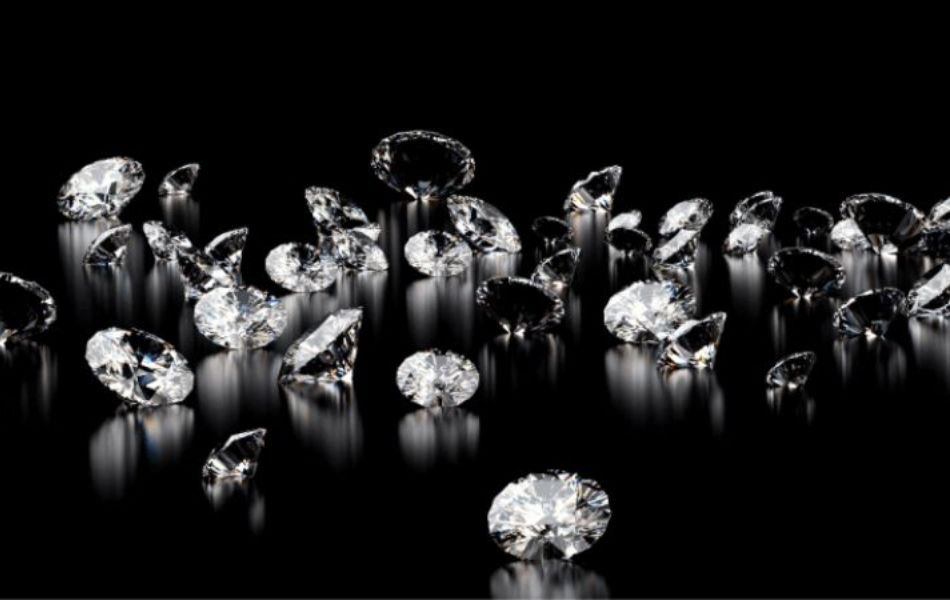 Điểm khác biệt về giá trị giữa kim trắng và đen