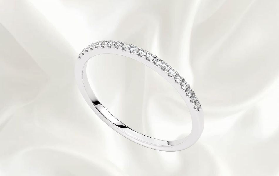 Nhẫn Eternity kim cương tấm