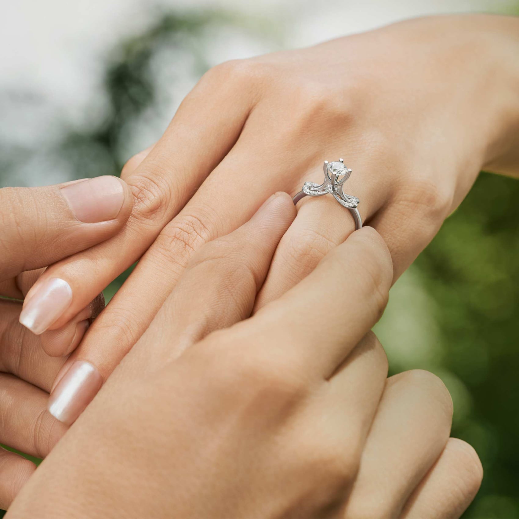 Mua nhẫn Darry Ring ở đâu