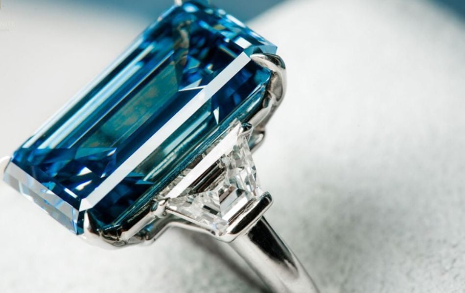 So sánh nhẫn 45 Carat của bà Phương Hằng với các kỷ lục thế giới