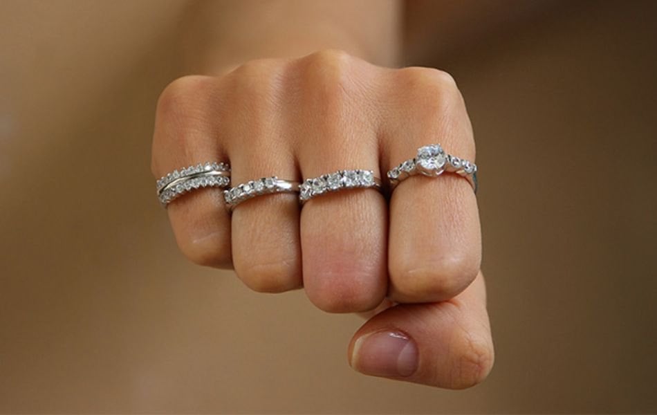 Những điều kiêng kỵ cần tránh khi đeo nhẫn để không mất lộc