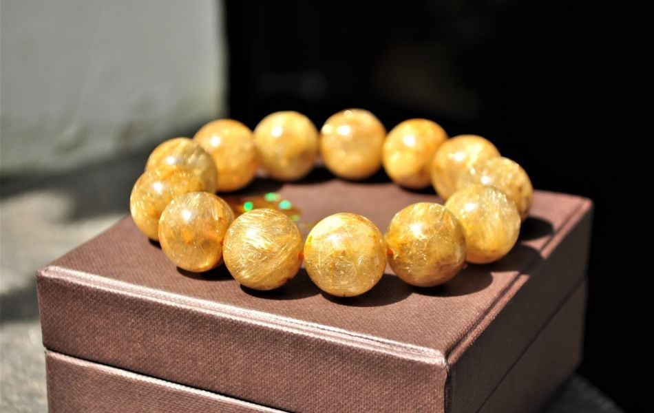 Thạch anh tóc vàng