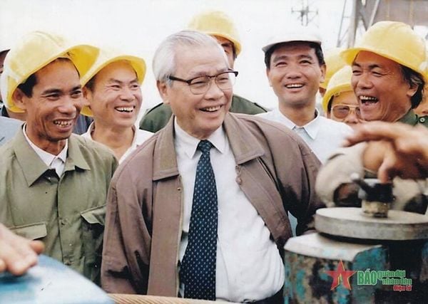 Bài học quý từ tấm gương dám nghĩ, dám làm
