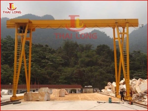 Giải pháp nâng cao an toàn khi sử dụng cổng trục dầm đơn trong thực tế