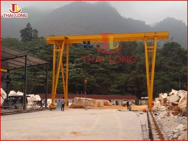 Tiêu chuẩn an toàn bắt buộc khi vận hành cổng trục dầm đơn