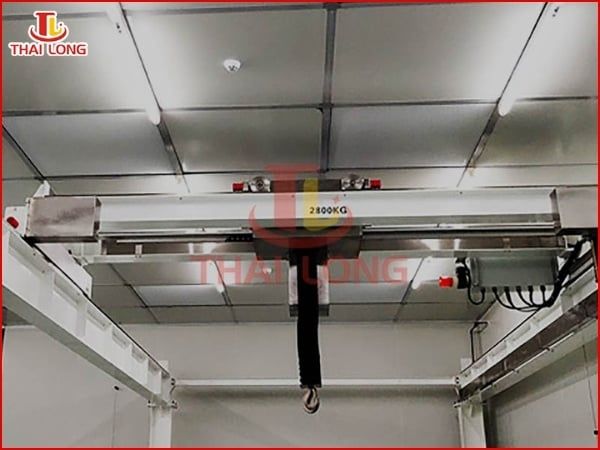 Lợi ích và tiêu chuẩn lựa chọn cầu trục phòng sạch cho ngành công nghệ cao