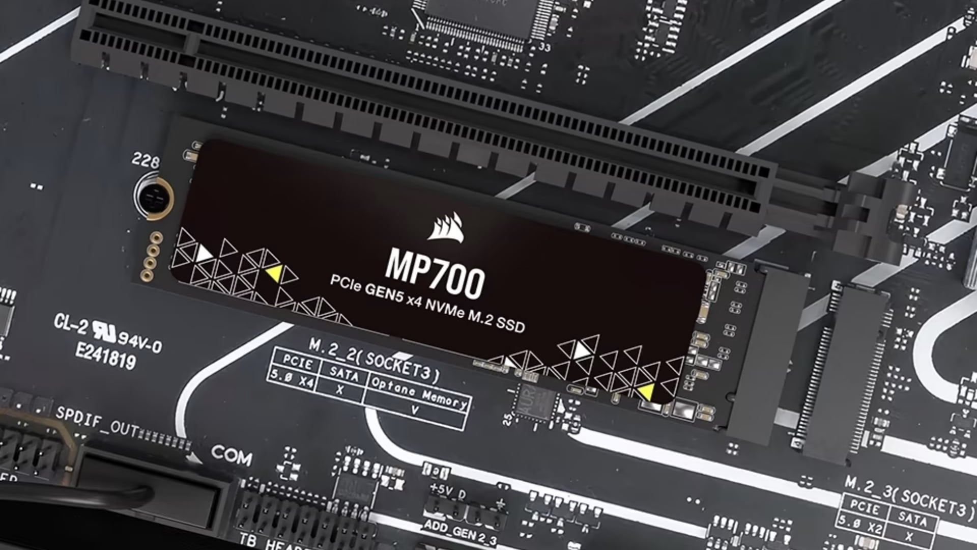 ổ SSD hiệu năng cao - Corsair MP700