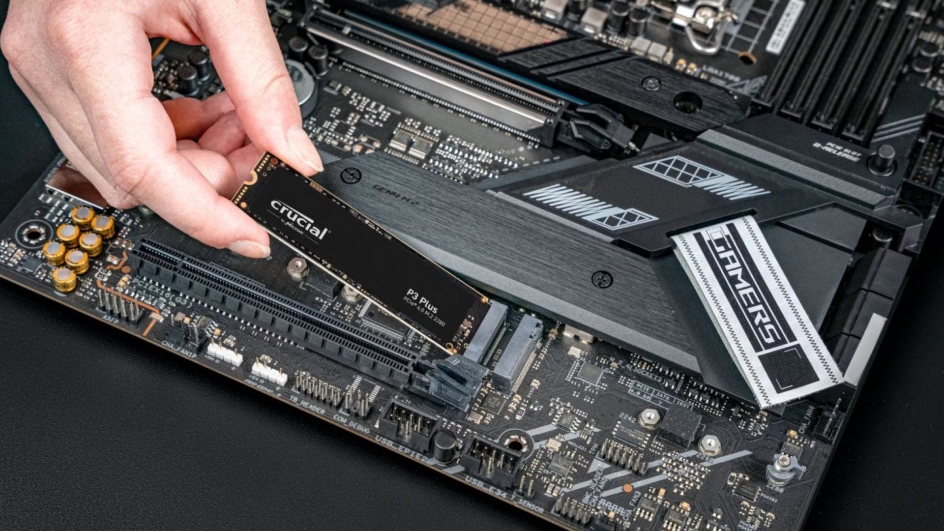 ổ SSD hiệu năng cao - Kiểm tra tương thích với bo mạch chủ/laptop
