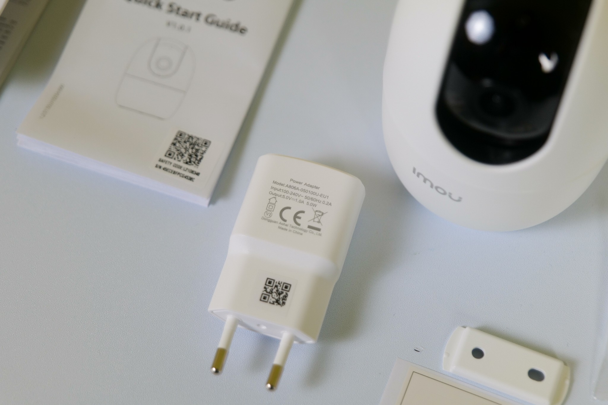 Camera Imou Ranger 2 - sử dụng bộ sạc chuẩn, nguồn điện ổn định