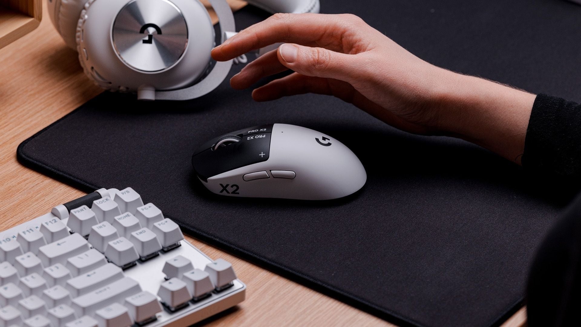 Đặt trước chuột máy tính Logitech PRO X2 SUPERSTRIKE: Định nghĩa lại tốc độ Esport