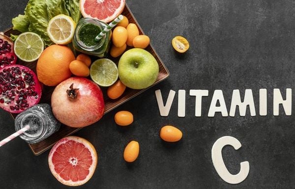 Trẻ 7 tháng tuổi nên bổ sung vitamin c