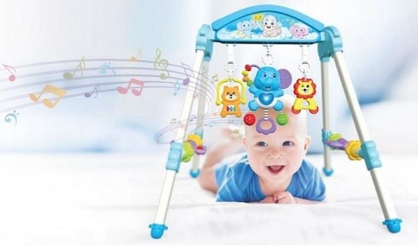 trẻ 6 tháng biết chơi gì