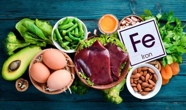 Trẻ 7 tháng tuổi nên bổ sung sắt