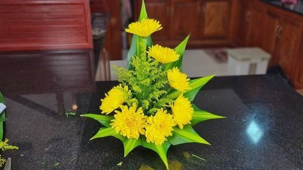 Hoa cúc thể hiện trọn vẹn lòng thành kính, hiếu thảo với ông bà tổ tiên