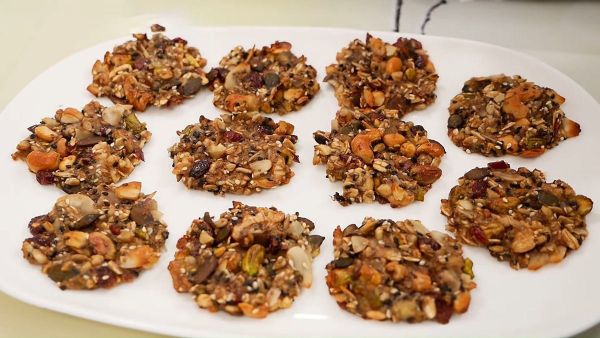 Sua tuoi A2 va banh hat dinh duong