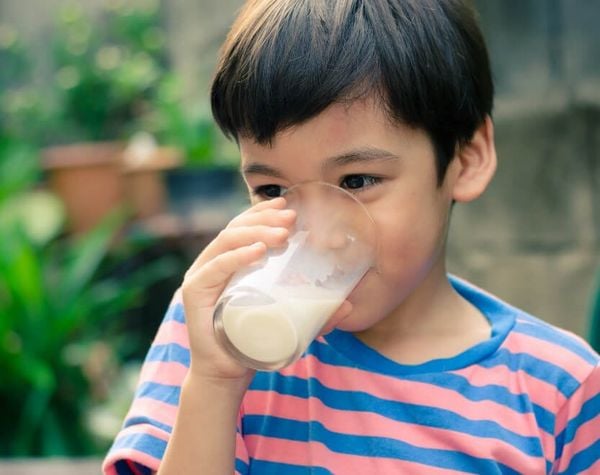 Sua Mlekovita phu hop cho tre em tu 1 tuoi tro len