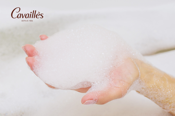 Cách vệ sinh vùng kín đúng cách cho nữ