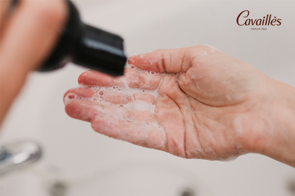 Cách vệ sinh và chăm sóc vùng kín đúng cách