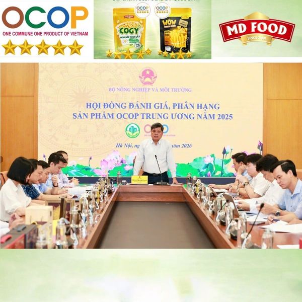 Hội đồng đánh giá phân hạng sản phẩm OCOP Trung ương năm 2025 đang làm việc