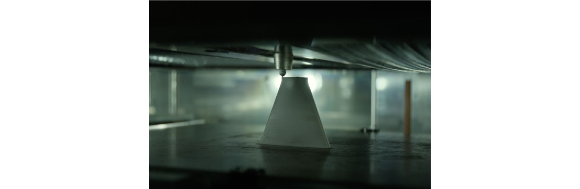 Nhựa Peek kháng hóa chất tốt