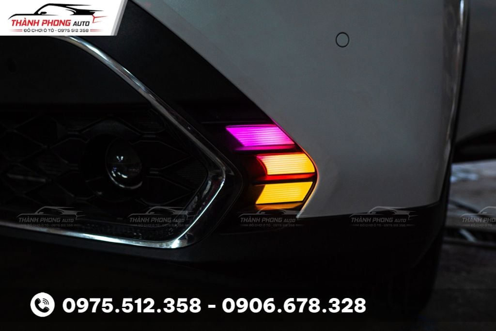 Kia carens lắp led mí trang trí