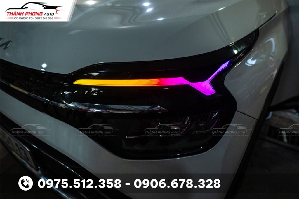 Kia carens lắp led mí trang trí