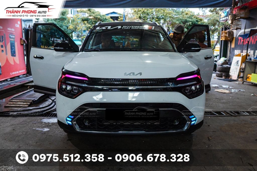 Kia carens lắp led mí trang trí