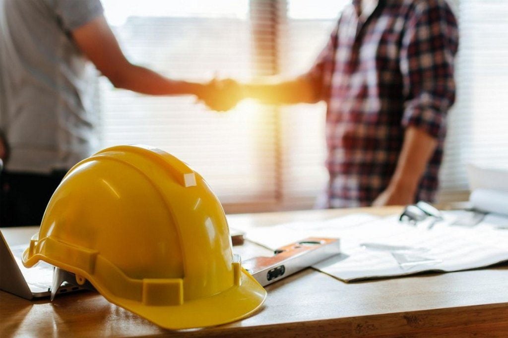 Nghiệm thu và bàn giao là bước cuối cùng trong quy trình pháp lý dự án