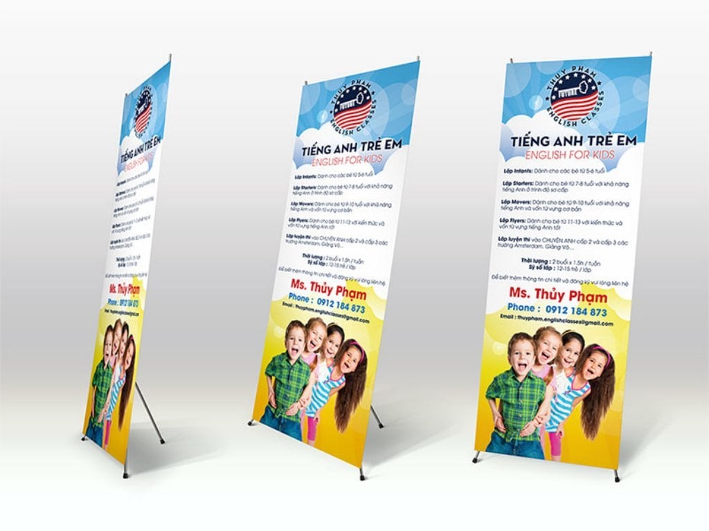 Standee cho trung tâm ngoại ngữ
